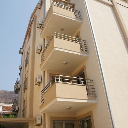 Apartments Dominus Petrovac Ngoại thất bức ảnh