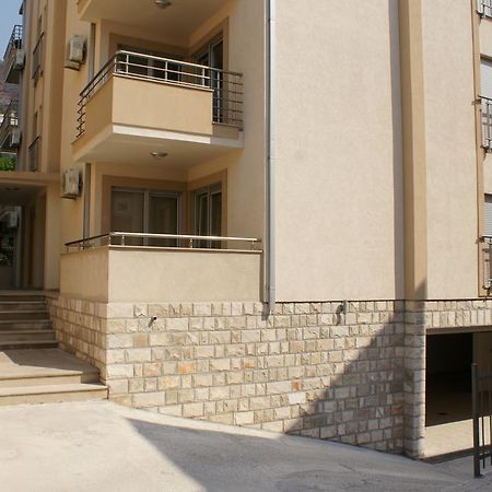 Apartments Dominus Petrovac Ngoại thất bức ảnh