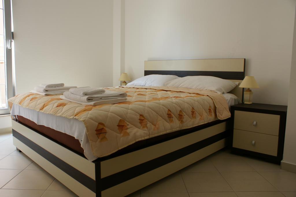 Apartments Dominus Petrovac Ngoại thất bức ảnh